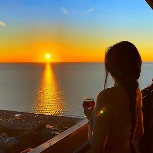 Panorma Black Sea Side فندق باتومي